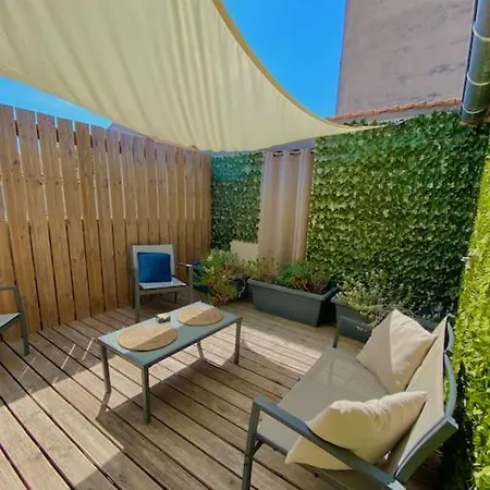 Holiday home Loft Evasion - Terrasse & Garage Proche Centre
